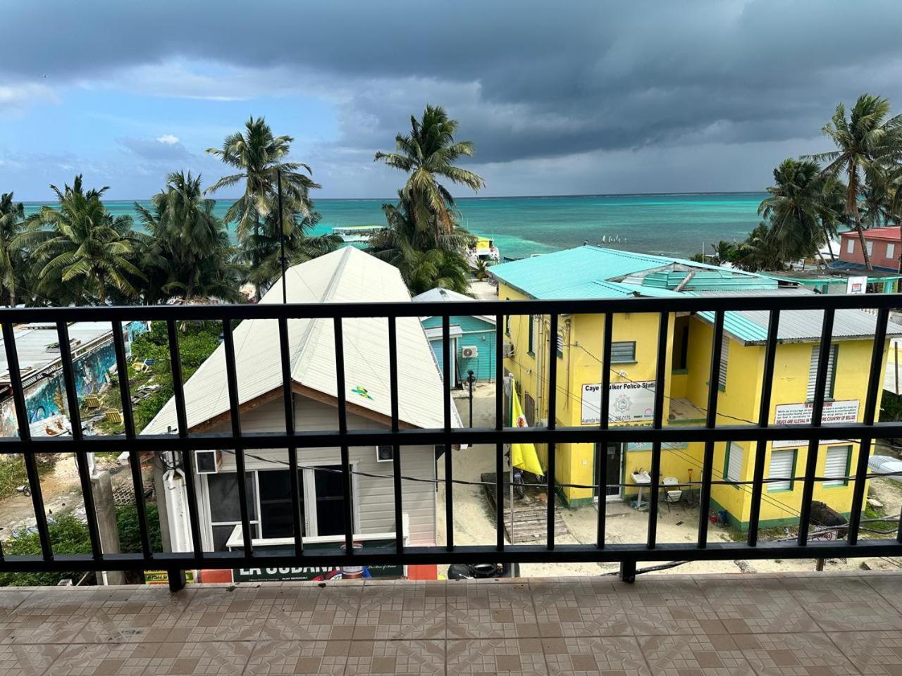 Enjoy Hotel Caye Caulker Ngoại thất bức ảnh